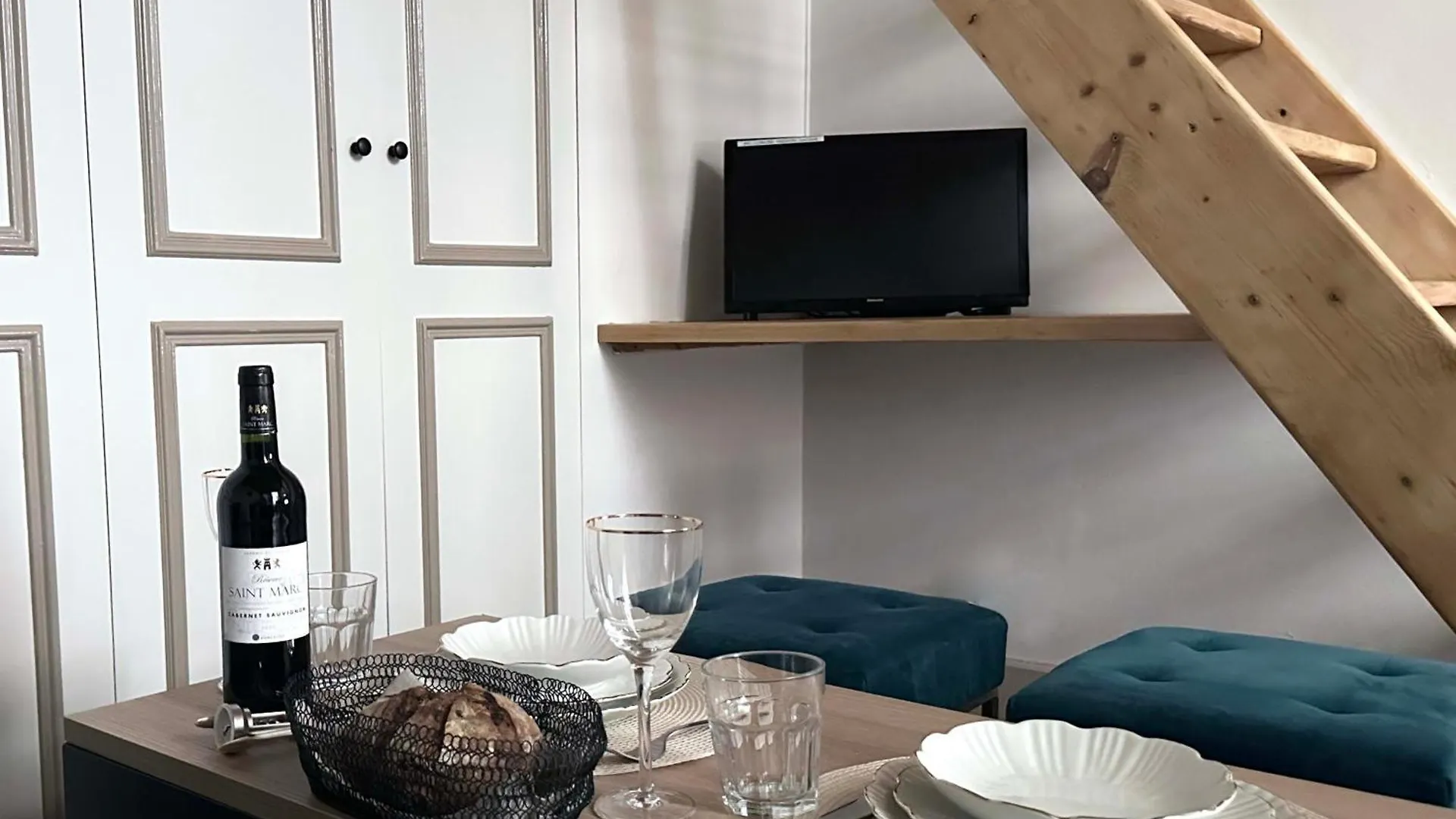 Modern & Dreamy Duplex In Le Marais Apartment Paris